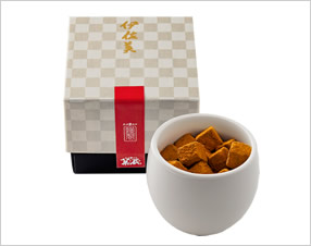 焼酎チョコ有田焼《伊佐美ミルク》白