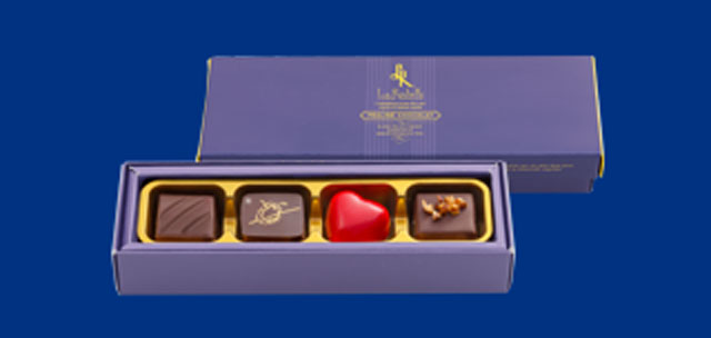 坂井宏行の鉄人プラリネショコラ4個入